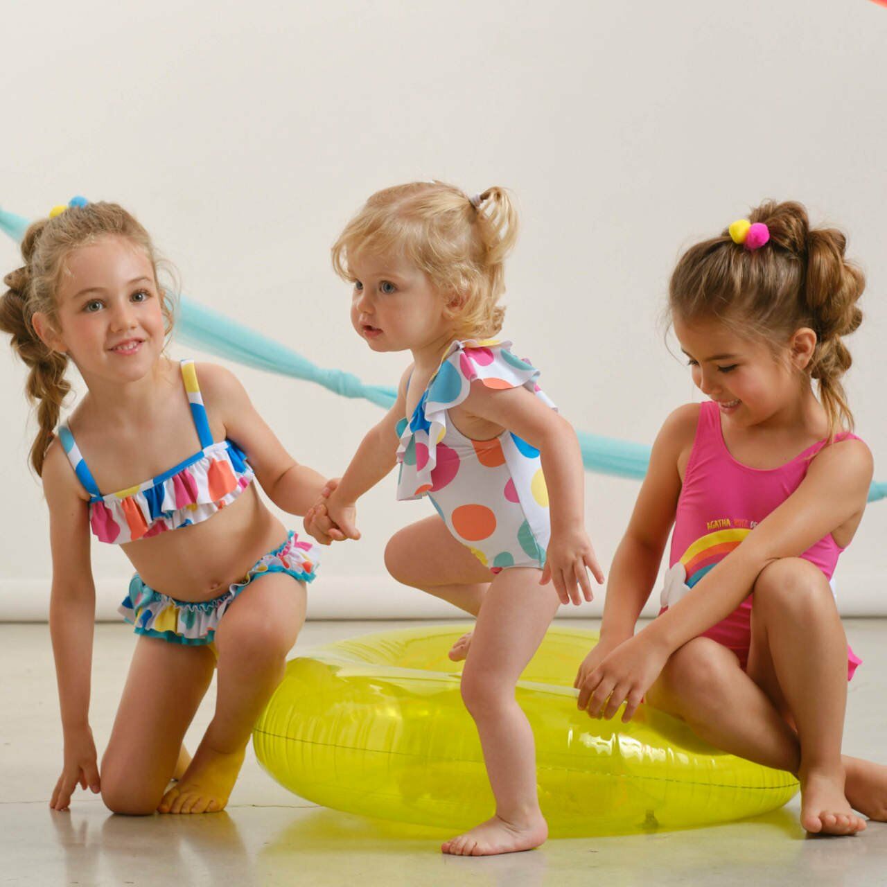 Renkli Puantiyeli Fırfırlı Bikini Set